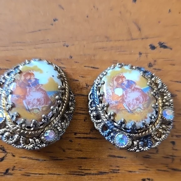 Vintage WEST Germany Coutting Couple Clip Ons - Picture 1 of 8